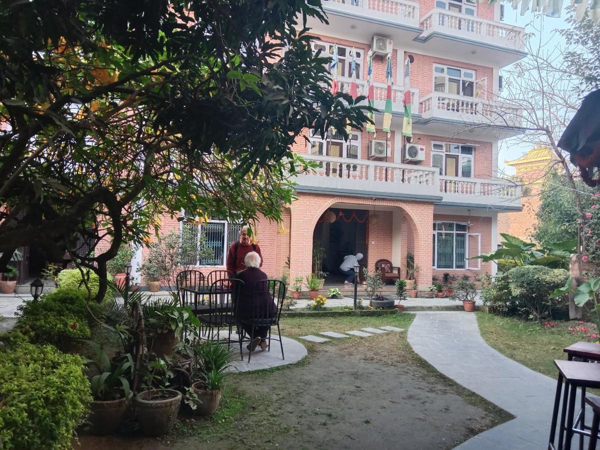 Hotel Lotus Garden Katmandú Exterior foto