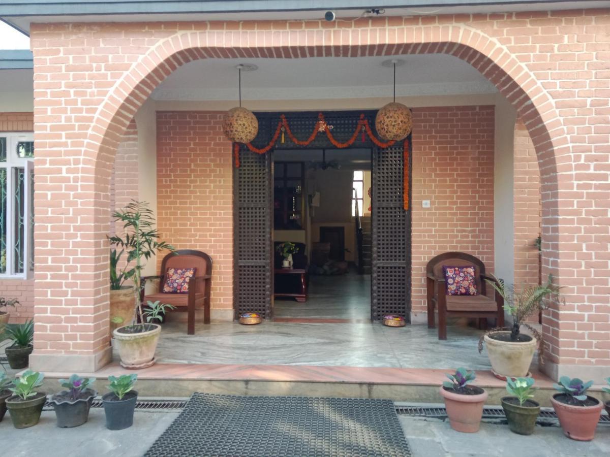Hotel Lotus Garden Katmandú Exterior foto