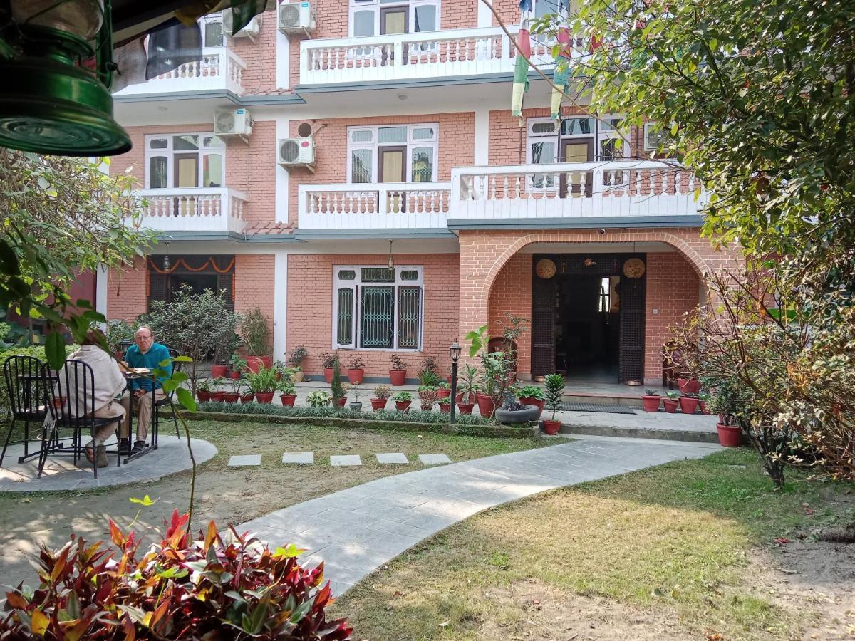 Hotel Lotus Garden Katmandú Exterior foto